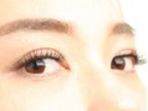 ナーミンズアイ(Naamin’s eye)(大阪府大阪市中央区西心斎橋1-16-10 706 )