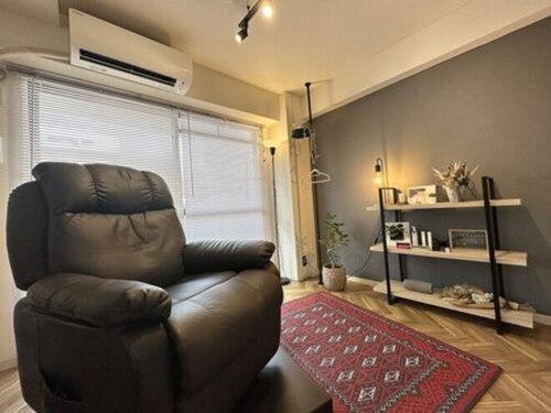 ジョリ(Joli.)(大阪府大阪市北区西天満3-4-25アルファ西天満402)