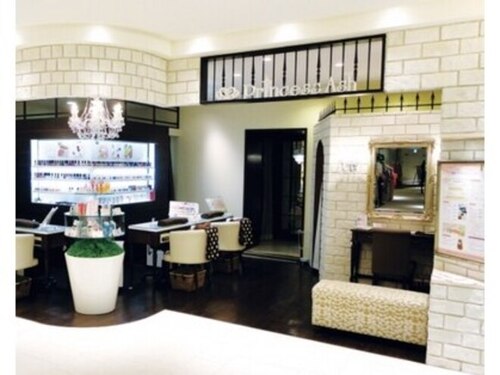 プリンセスアッシュ 天王寺ミオプラザ店(Princess Ash)(大阪府大阪市天王寺区悲田院町10-48 天王寺ミオプラザ館2F)