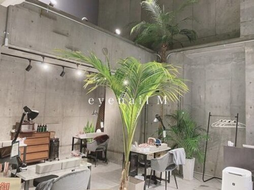 アイネイル エム(eyenail M)(大阪府大阪市西区江戸堀1- 21-4 MRK EDOBORI 1F)