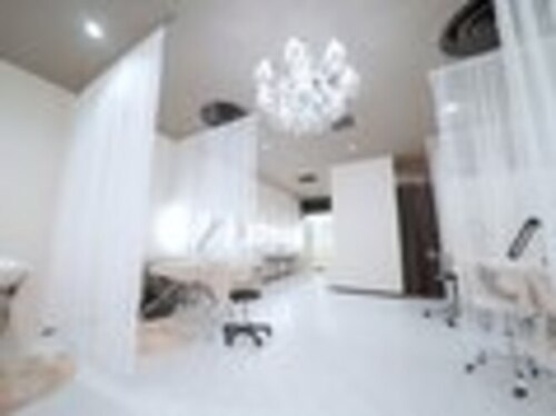 ティアラ 梅田店(tiara)(大阪府大阪市北区梅田1-2-2 大阪駅前第2ビル2F16-1)