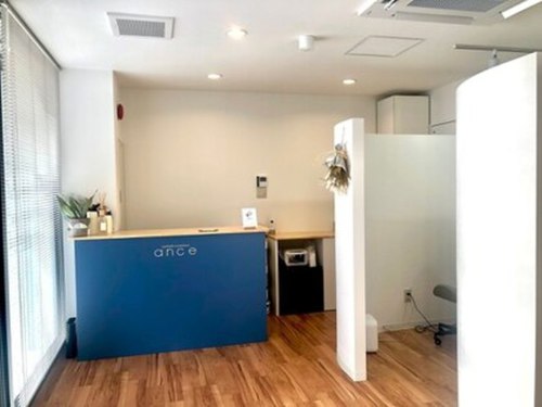 アンス(ance)(大阪府大阪市港区市岡元町3-11-23 Metrosa弁天町1F )