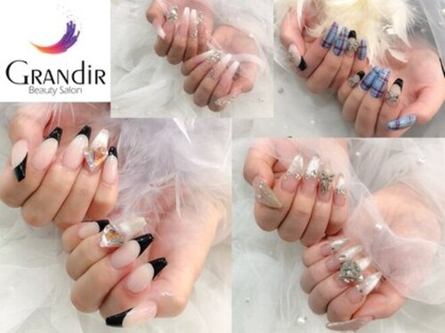 グランディール(Grandir)(大阪府大阪市中央区東心斎橋2- 5-6 2F)