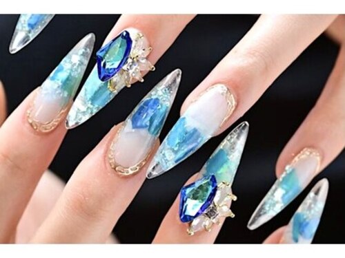 ネイルサロンラグジュアリー 梅田店(LUXURY)(大阪府大阪市北区堂山町18-2 若杉東梅田ビル10F)