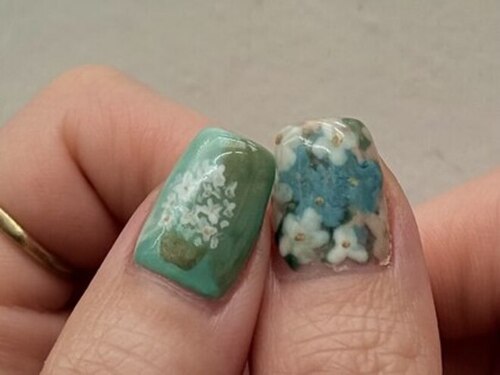 カラネイル 南森町店(calla nail)(大阪府大阪市北区天神橋2-2-25 谷口ビル202)