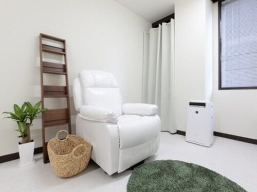 レヴィア(REVIA)(大阪府大阪市中央区南船場2-3-4日宝長堀ビル406)