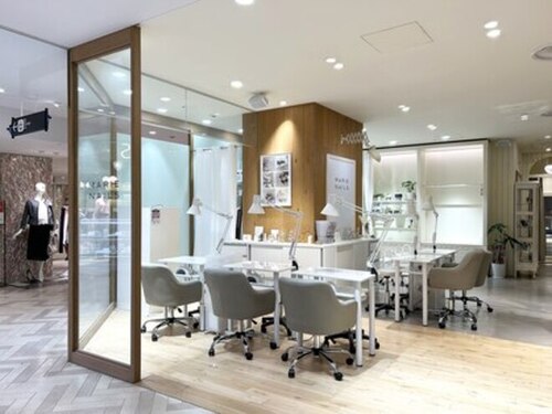 マリーネイルズ 近鉄あべのハルカス店(MARIE NAILS)(大阪府大阪市阿倍野区阿倍野筋1-1-43あべのハルカス近鉄本店ウィング館3F)