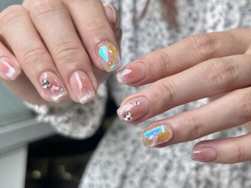 ネイルアヴァンス 京橋店(Nail AVANCE.)(大阪府大阪市都島区東野田町2-3-28 ワタヤキャロットビル3F)