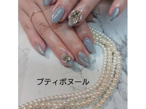 ネイルサロンプティボヌール(大阪府大阪市住吉区我孫子東2-1-12 コーポみなみの502)