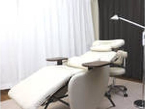 モーラアイラッシュサロン 浅香山店(MOLLA Eyelash SALON)(大阪府堺市堺区香ヶ丘町1-4-19)