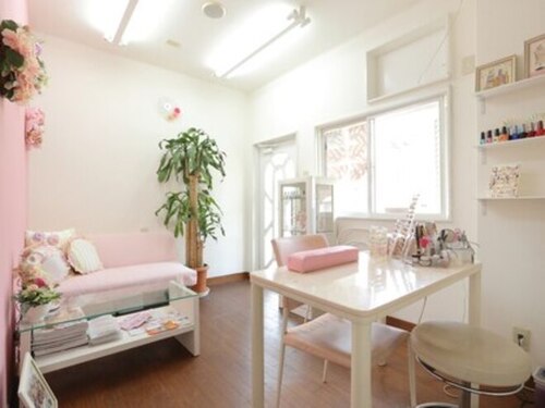 ジュエルネイル(Jewel Nail)(大阪府吹田市片山町1-17-1)