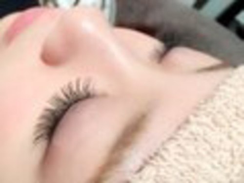 ビューティー ラッシュ 阪急高槻店(BEAUTY LASH)(大阪府高槻市城北町2-3-6(DOLL店内))