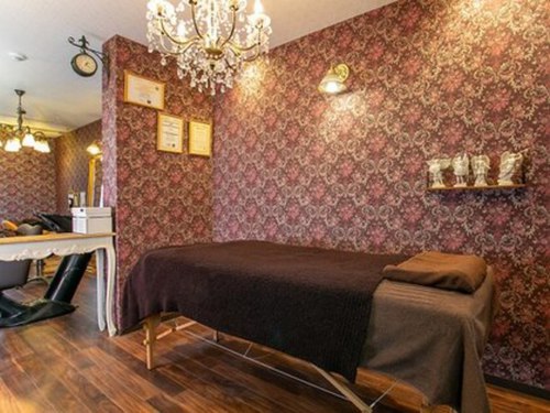 アール ブエルボ ヘアーアンドアイラッシュサロン(R Vuelvo Hair&Eyelashsalon)(大阪府守口市北斗町2-8)
