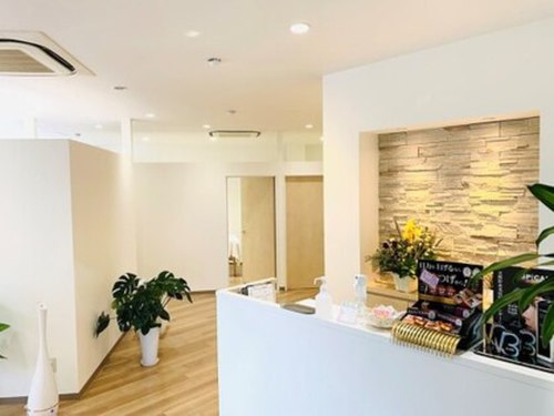 グレース(grace)(大阪府枚方市南楠葉1-26-1 LMビル3F)