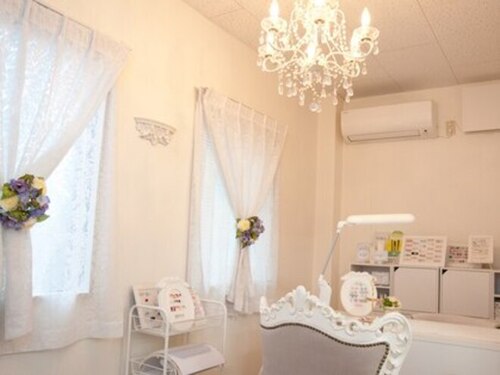 ネイルサロン ラシサ(nail salon RASHISA)(大阪府富田林市寺池台2-5-20 おおたクリニック2F)