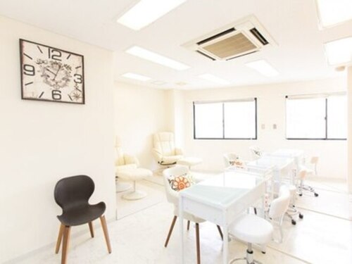 ネイルサロンリボン(Ribbon)(大阪府寝屋川市豊里町1-2)