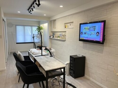 ロイヤル ネイルサロン(Royal nail Saloon)(大阪府寝屋川市石津中町15-9)