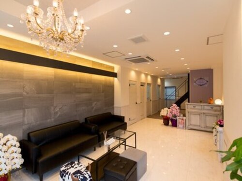 サロンドジュピター(Salon de Jupiter)(大阪府大東市幸町1-6)