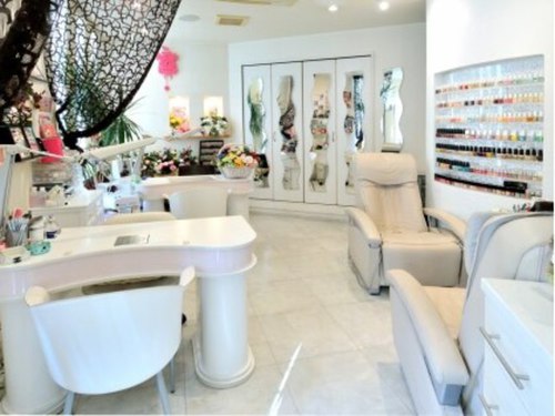 ヘアーアンドネイル ハイエストワン(HAIR&NAIL HIGHESTONE)(大阪府門真市御堂町28‐3)
