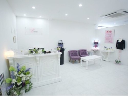 ディオーネ 東大阪 八戸ノ里駅前店(Dione)(大阪府東大阪市小阪3-2-36 山三商事ビル3F)