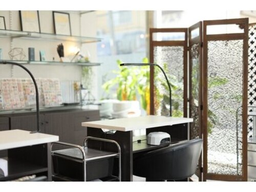 レッシュネイル サロンアンドスクール(RECH NAIL salon&school)(大阪府東大阪市菱屋西3-2-14)