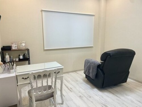 アカツキ ヘアーアンドビューティー(Akatsuki Hair&Beauty)(兵庫県神戸市中央区筒井町3-12-12)
