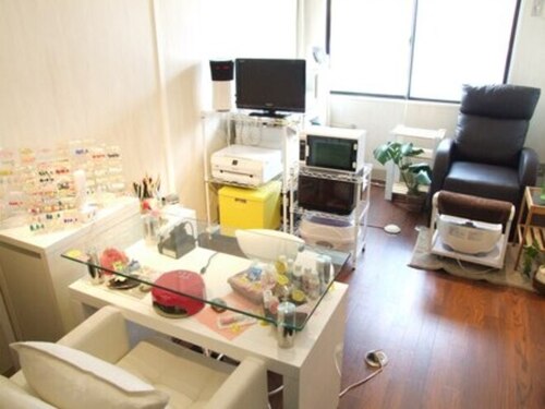 カイヤナイト(Nail Salon Kyanite)(兵庫県神戸市中央区多聞通3-2-9 甲南スカイビル202)