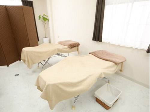 ラシーズン(La Season)(兵庫県尼崎市南塚口町1-6-9 塚口ビル別館3F)