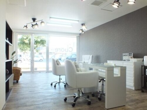 ネイルサロン クオレ(nail salon Cuore)(兵庫県加古川市加古川町西河原1-5シャトー神川)