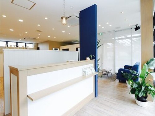 リリヤン ヘアーアンドアイラッシュ(Lilian)(奈良県大和郡山市北郡山町244-8 ミキヤビル1F)
