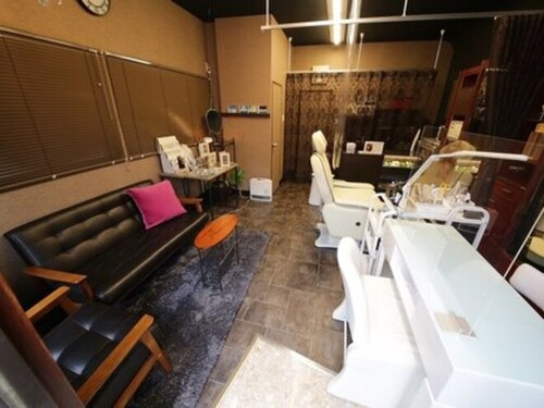 アシュド(ASUD)(奈良県天理市岩室町46-5)