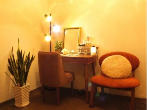 アイラッシュサロンエクラ(EYELASH SALON eclut)(広島県広島市中区幟町12-5幟パークハイツ602)