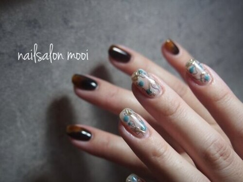 ネイルサロン モーイ(Nail Salon mooi)(広島県広島市中区中町2-22 広島畳材中町ビル702)