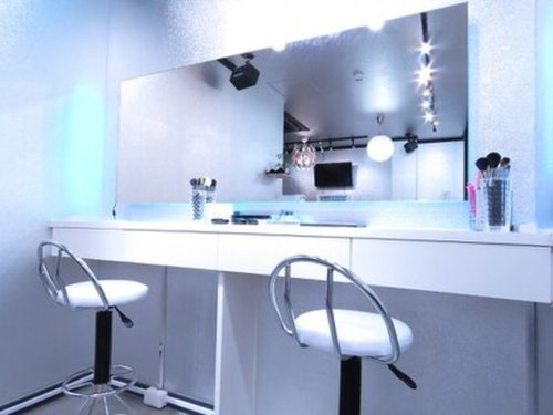 アイラッシュアンドフェイシャル ビューティーライズ(Beauty Rise)(愛媛県松山市大街道1-4-6 高木ビル2F)