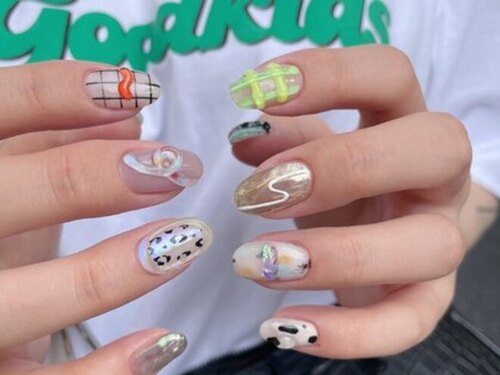 アイコニックネイル 天神店(ICONIQ nail)(福岡県福岡市中央区今泉1-23-8 chieビル2F)