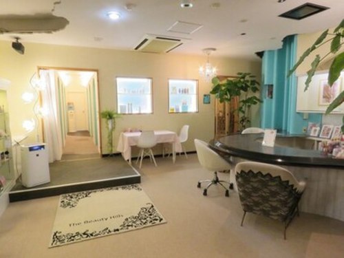 ビューティーヒルズ(The Beauty Hills)(福岡県久留米市諏訪野町1-22-7F)