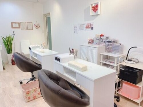 ネイルサロンアンドジュエリー アリュール(ALLURE)(長崎県西彼杵郡時津町浦郷396-8 2階)