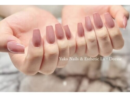ユウコネイルズアンドエステティック ラ デェス(Yuko Nails & Esthetic La Deesse)(宮崎県宮崎市橘通東3-3-3 トキワ33-2F)
