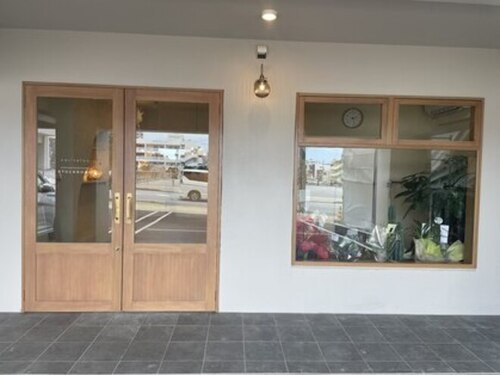 アイニティネイル(INITY nail)(沖縄県宜野湾市宇地泊2-22-21 1A)