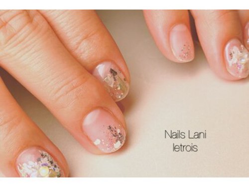 ネイルズ ラニ ル トロワ店(Nails Lani)(北海道札幌市中央区大通西1-11番地ルトロワビル5F)