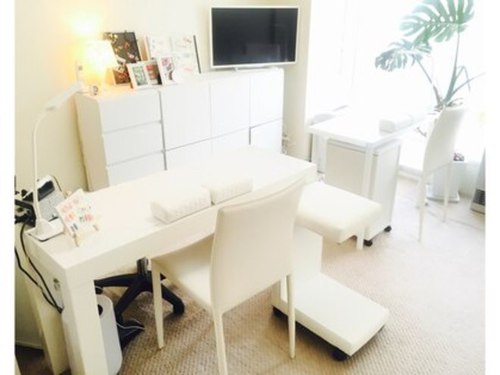 ネイルズ ジュエル(Nails Jewel)(北海道札幌市中央区南2条西5-ロジェ札幌25808)
