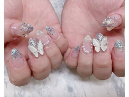 ジェムネイル(gem nail)(北海道札幌市中央区南1条西6-1-4第27桂和ビル8F)