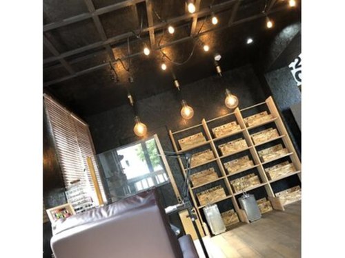 ネイルサロン リュストル(Nail salon Lustre)(北海道札幌市西区二十四軒2条4-5-29)