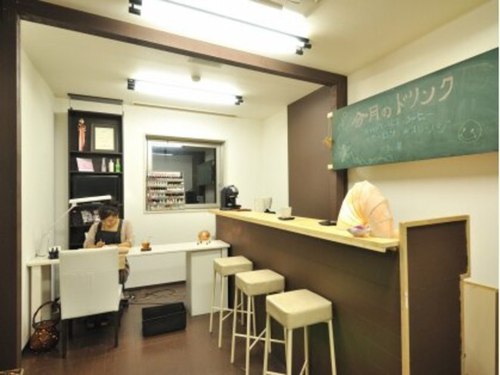 ネイルカフェ ピース(nail cafe P's)(北海道札幌市中央区南1条西6-第27桂和ビル8F)