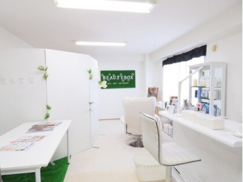 ビューティ ボックス(BEAUTY BOX)(北海道札幌市北区北7条西2-6番地37山京ビル817)