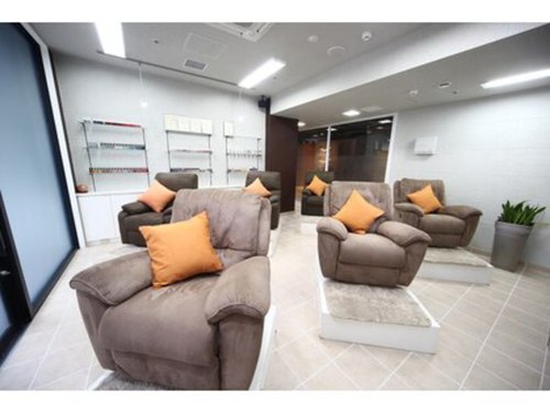 ロジックネイル ロイヤルサロン(LOGIC NAIL ROYAL SALON)(北海道札幌市中央区南3条西2-KT三条ビル1F)