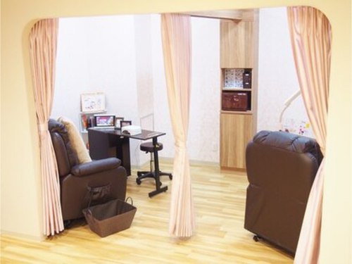 バランス シンプルネイル 元町店(balance)(北海道札幌市東区北25条東16-1-3渡部ビル1F)