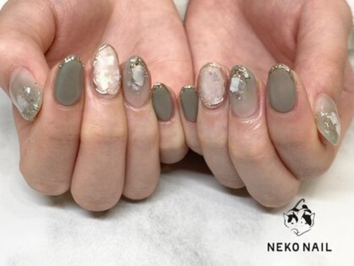 ネコ ネイル(NEKO NAIL)(北海道札幌市中央区南3条西4-17-3J-BOXビル1F)