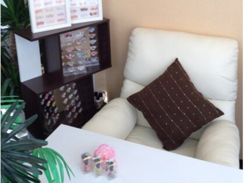 ネイルサロン エルミタージュ(Nail Salon Hermitage)(北海道札幌市中央区大通西25-1-1ワールドビル2Fサロンドカーロ内)
