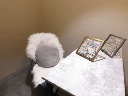 シキネイル(Siki nail)(北海道札幌市中央区南1条西4-7-1クリエイトビル5FSheresalonaddress内Iブース)